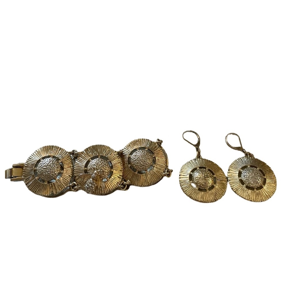 Talbots bracelet and earrings set OS